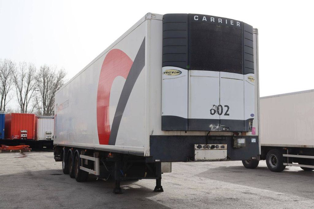 Reefer Semi-trailer Fruehauf ONCRS 42-327 A 2003