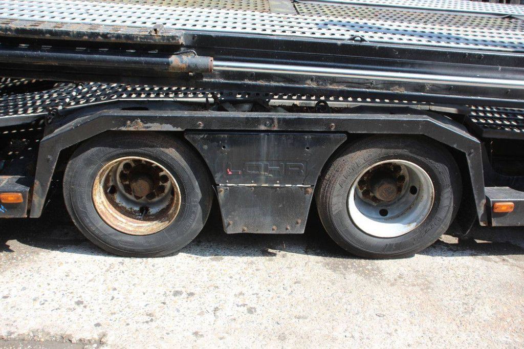 Autotransporter-Sattelauflieger Lohr RV2 2002