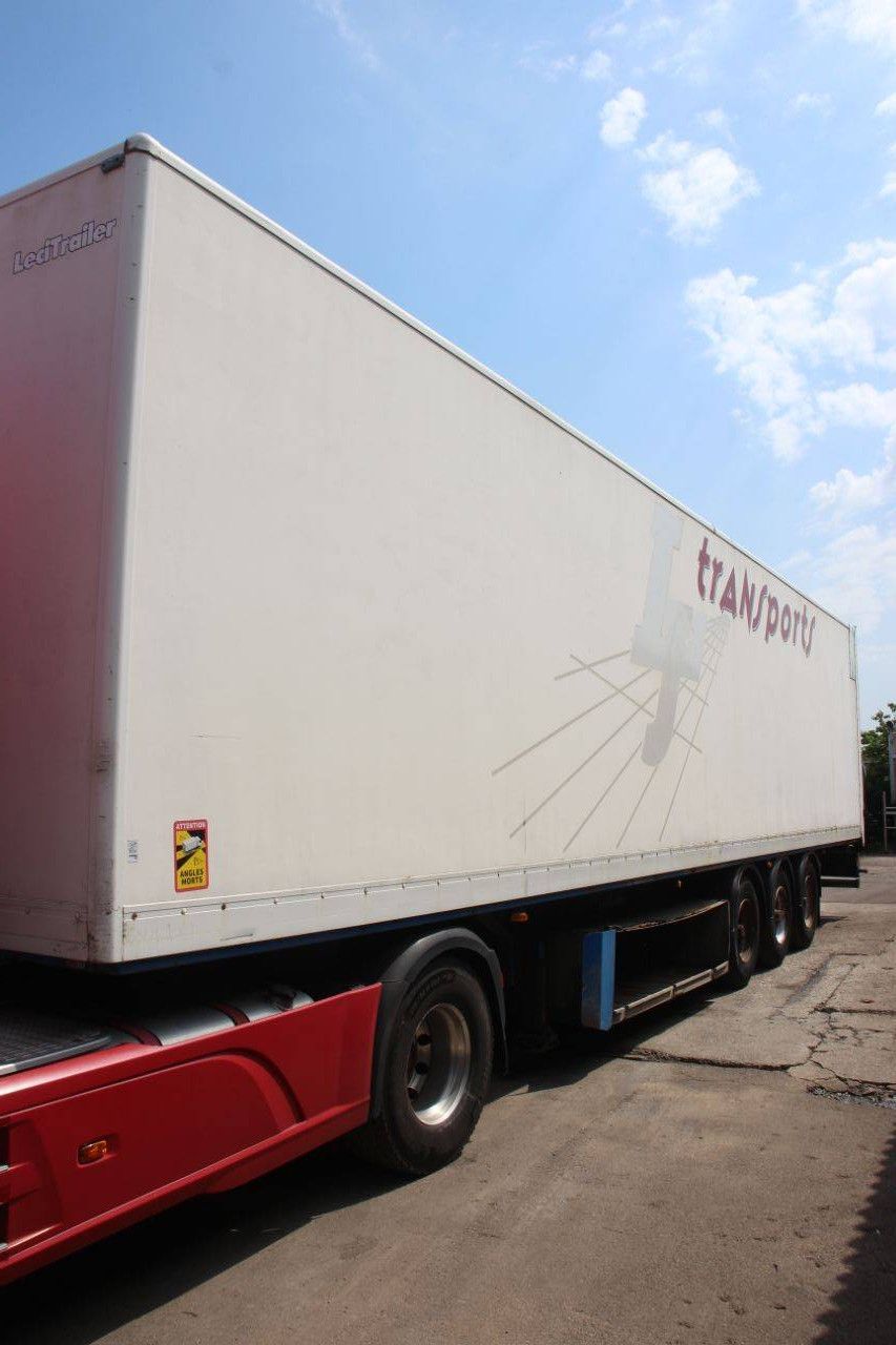 Enclosed Semi-Trailer Lecitrailer 3E20BD15P 2007