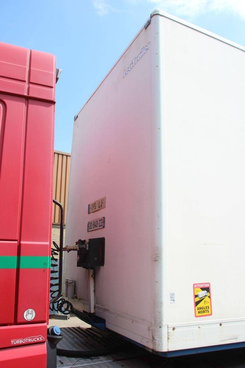 Enclosed Semi-Trailer Lecitrailer 3E20BD15P 2007