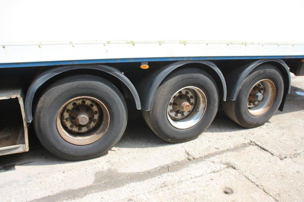 Enclosed Semi-Trailer Lecitrailer 3E20BD15P 2007