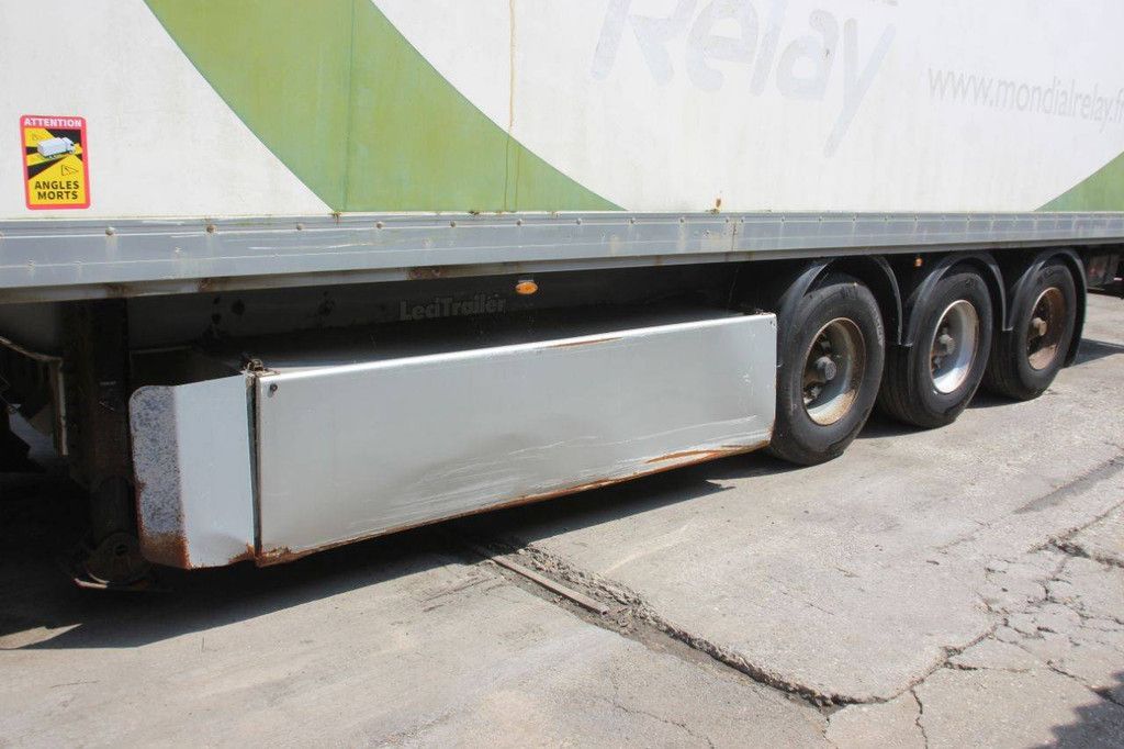 Enclosed Semi-Trailer Lecitrailer 3E20BD15P 2007