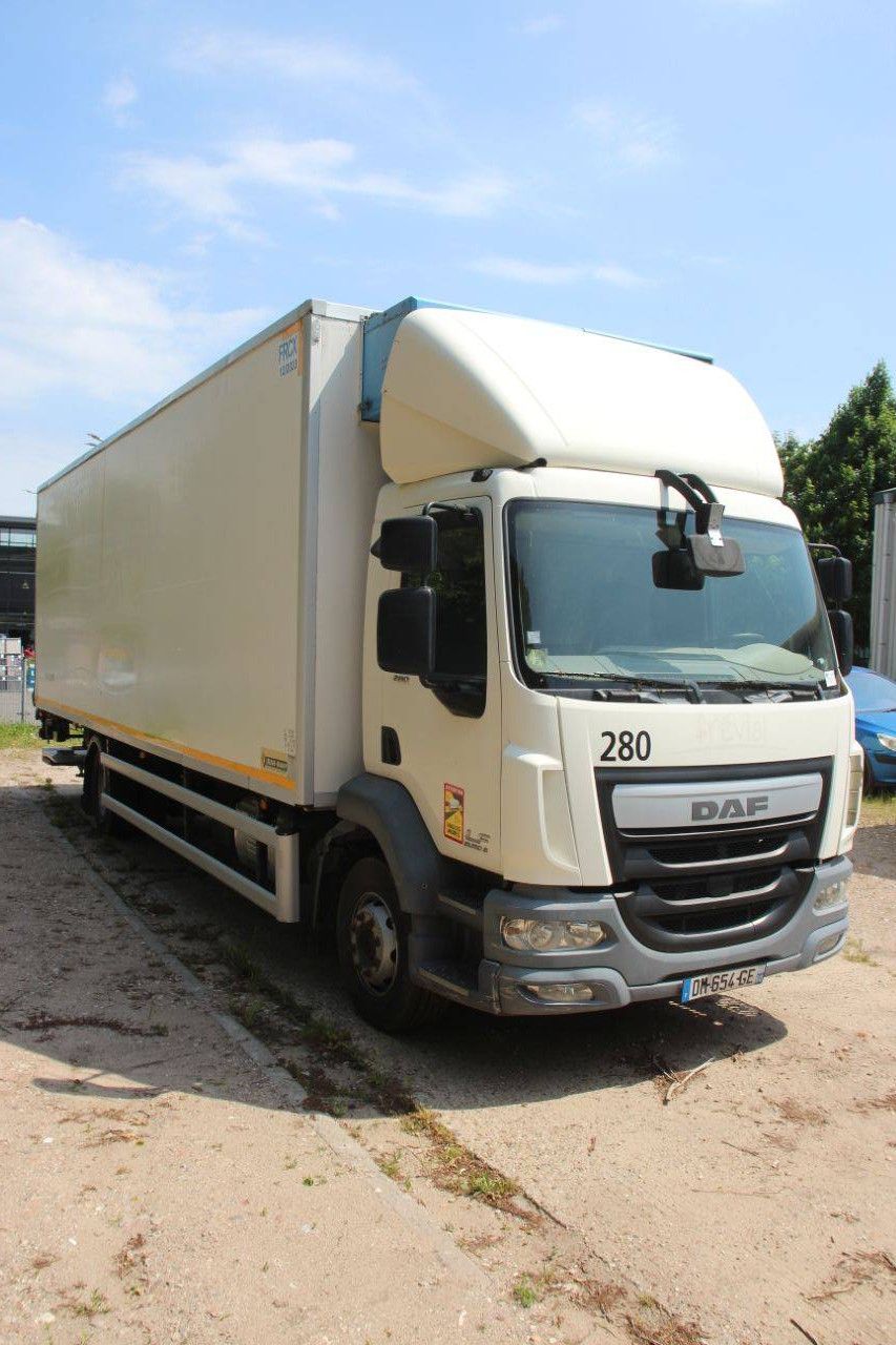 Box truck Truck DAF LF280FA Diesel 286hp 2014