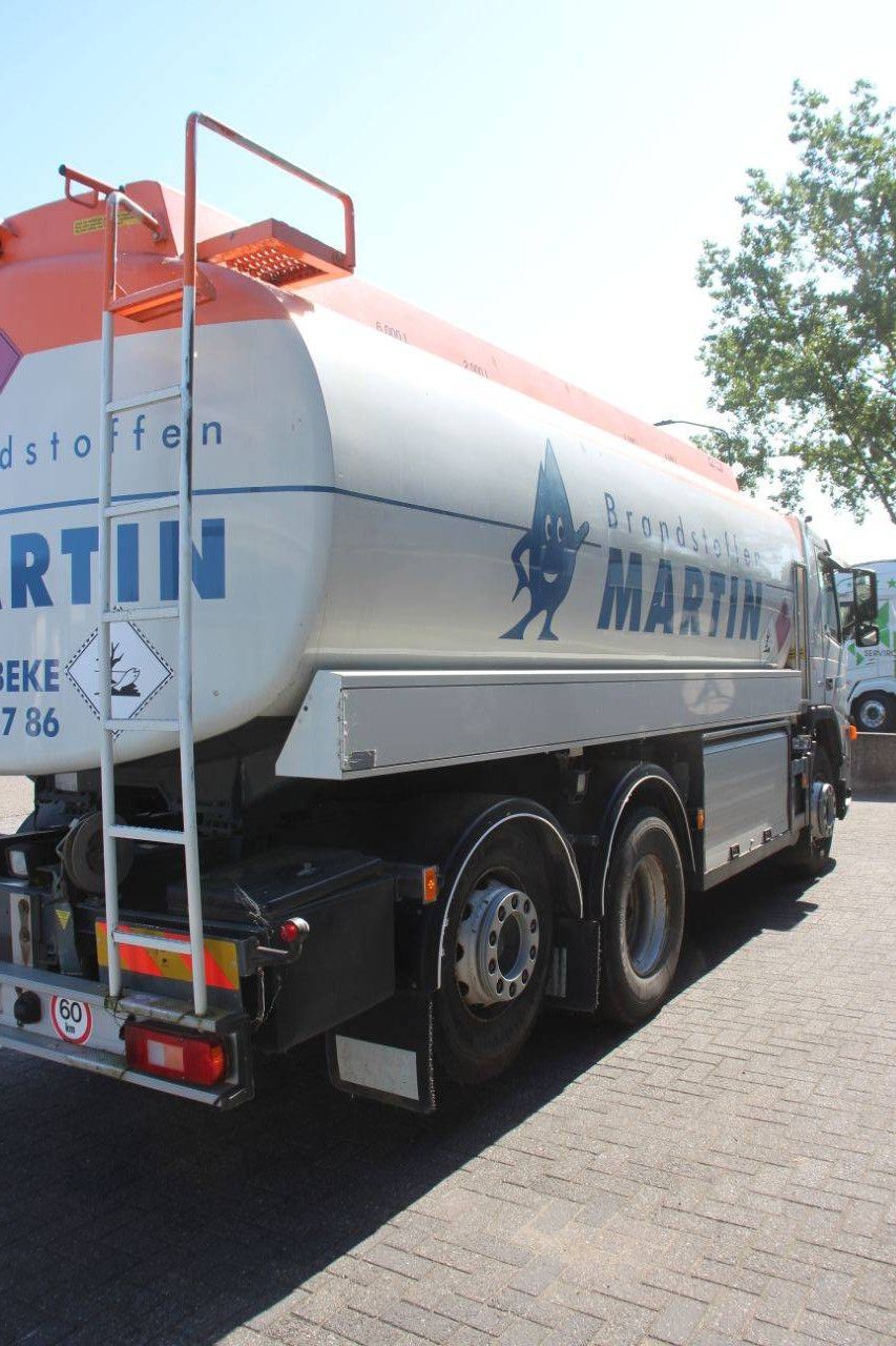 Kastenwagen Volvo FM9 300 6x2 Diesel 300 PS 2005