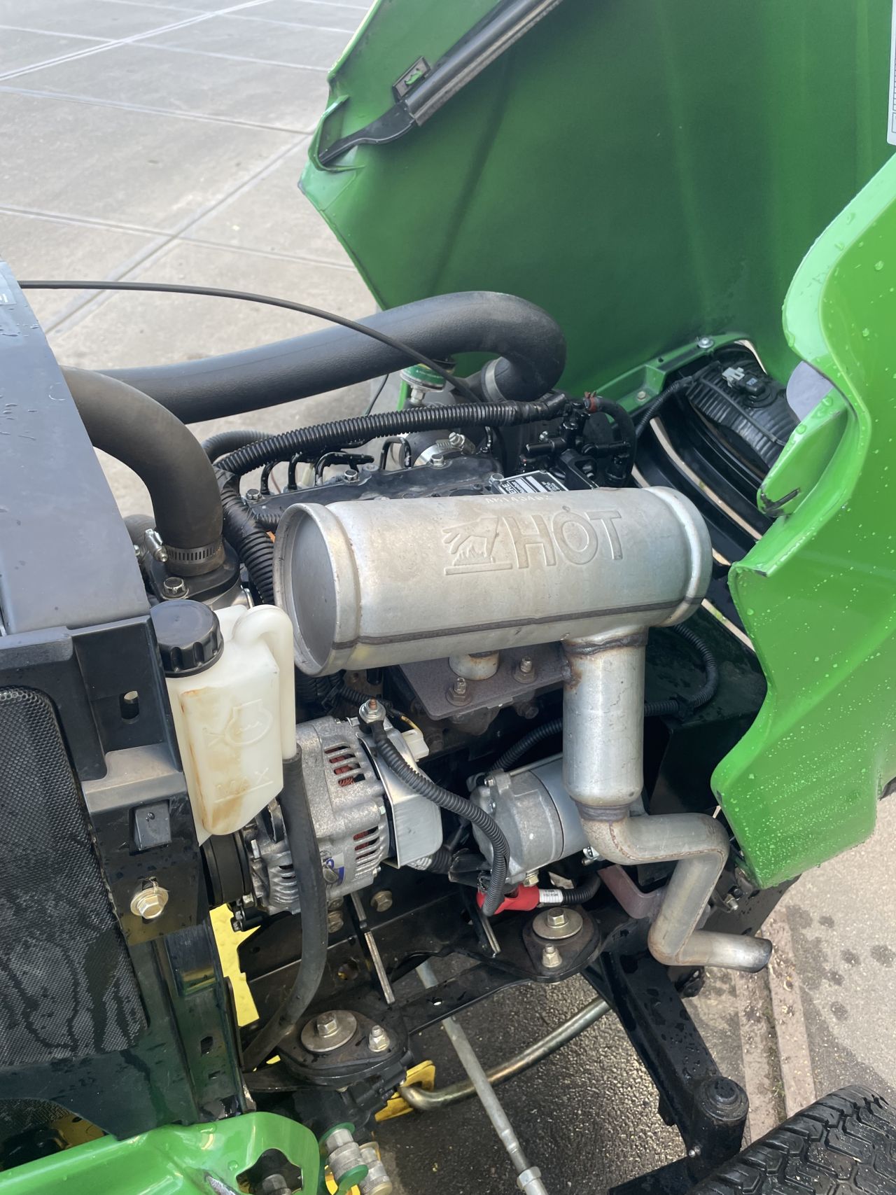 John Deere X740