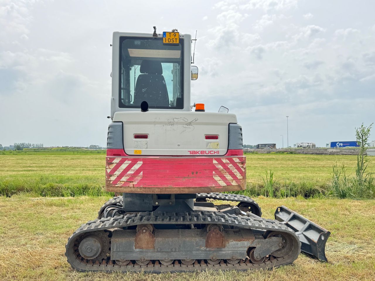 Takeuchi TB250 Long reach