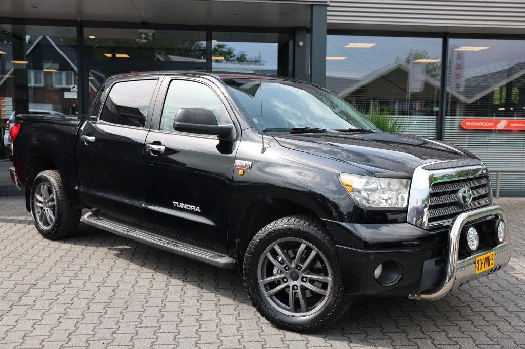 Toyota Tundra 5.7 V8 LIMITED A/T 5 ZITS 4WD VAN MARGE