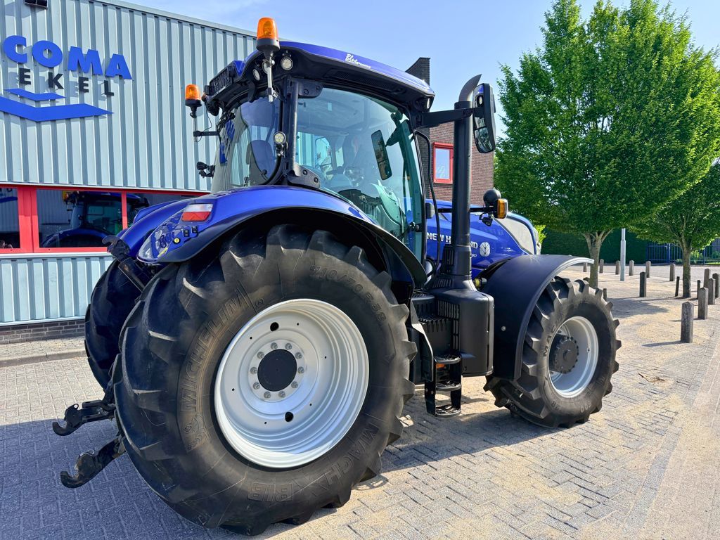 New Holland T7.260AC Stage V Blue Power