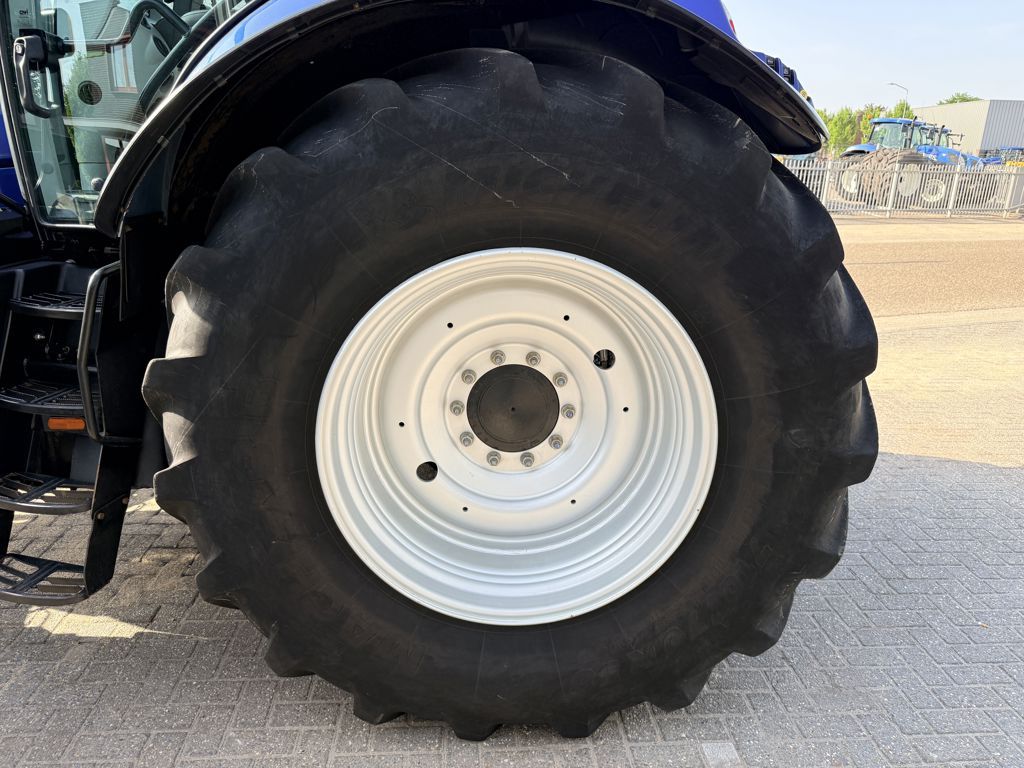 New Holland T7.260AC Stage V Blue Power