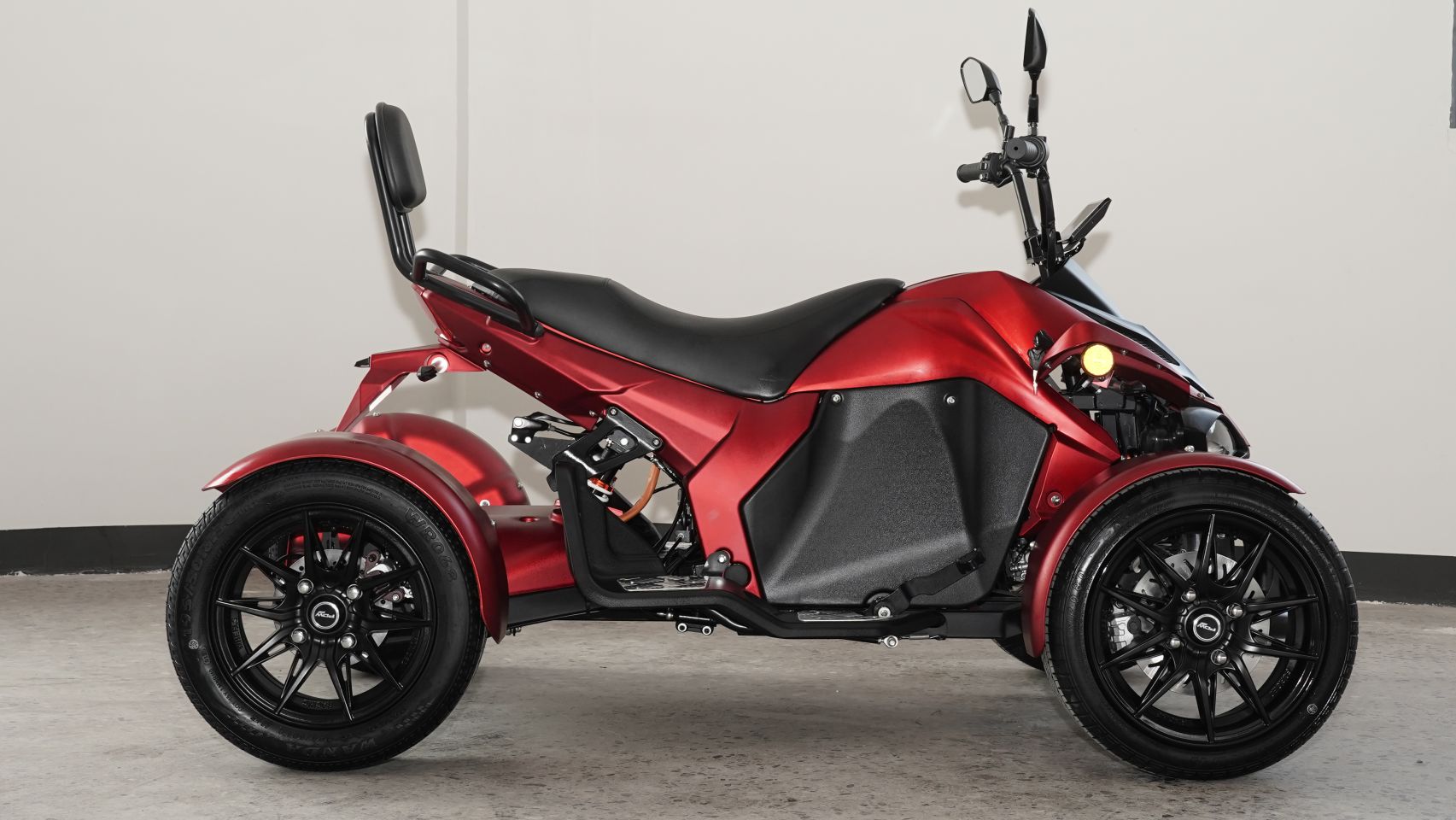 100% Elektrische Spyracing straatlegale quad met KENTEKEN