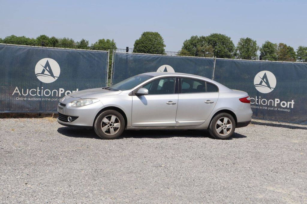 Pkw Renault Fluence Diesel 106 PS 2010