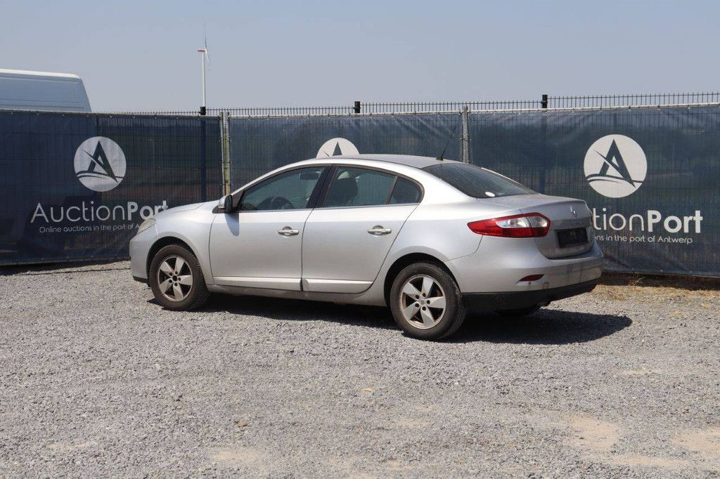 Pkw Renault Fluence Diesel 106 PS 2010