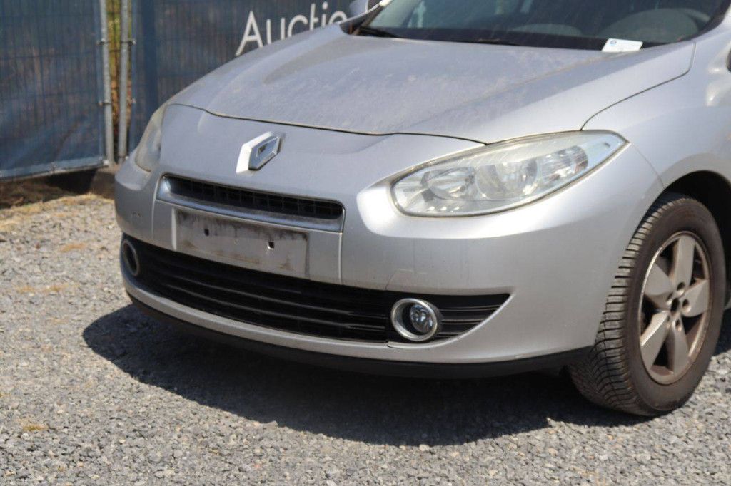 Pkw Renault Fluence Diesel 106 PS 2010