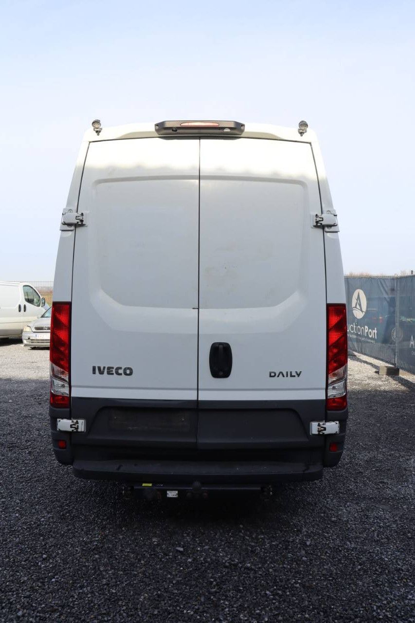 Bestelwagen IVECO Daily Diesel 2019