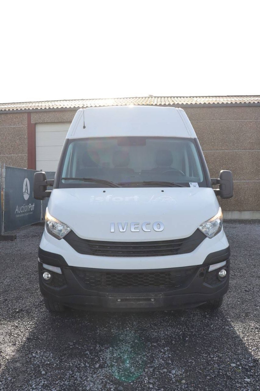 Bestelwagen IVECO Daily Diesel 2019