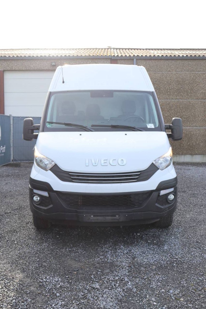 IVECO Daily 35-160 Diesel 115kW Van 2019