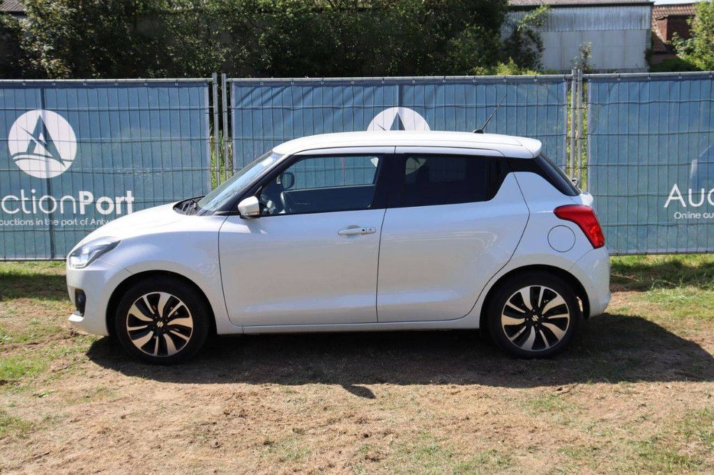 Personenauto Suzuki Swift Benzine Mild Hybride 90pk 2020