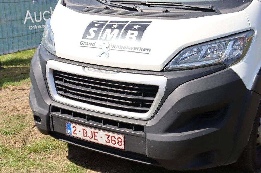Peugeot Boxer Diesel Pick-Up Van 140 PS 2020
