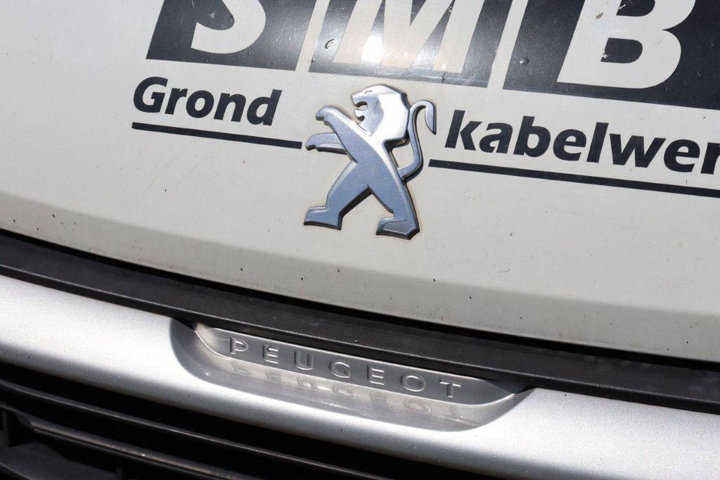 Peugeot Boxer Diesel Pick-Up Van 140 PS 2020