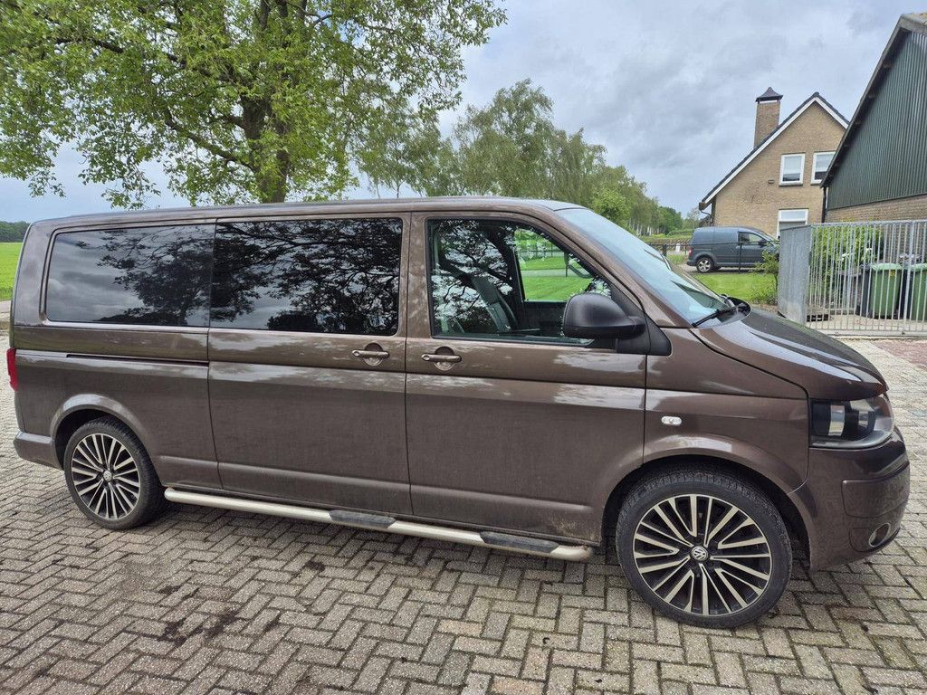 Pkw Volkswagen Transporter Diesel 180 PS 2015