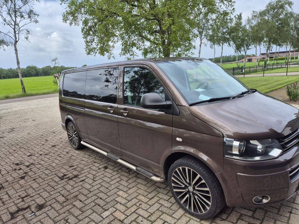 Pkw Volkswagen Transporter Diesel 180 PS 2015