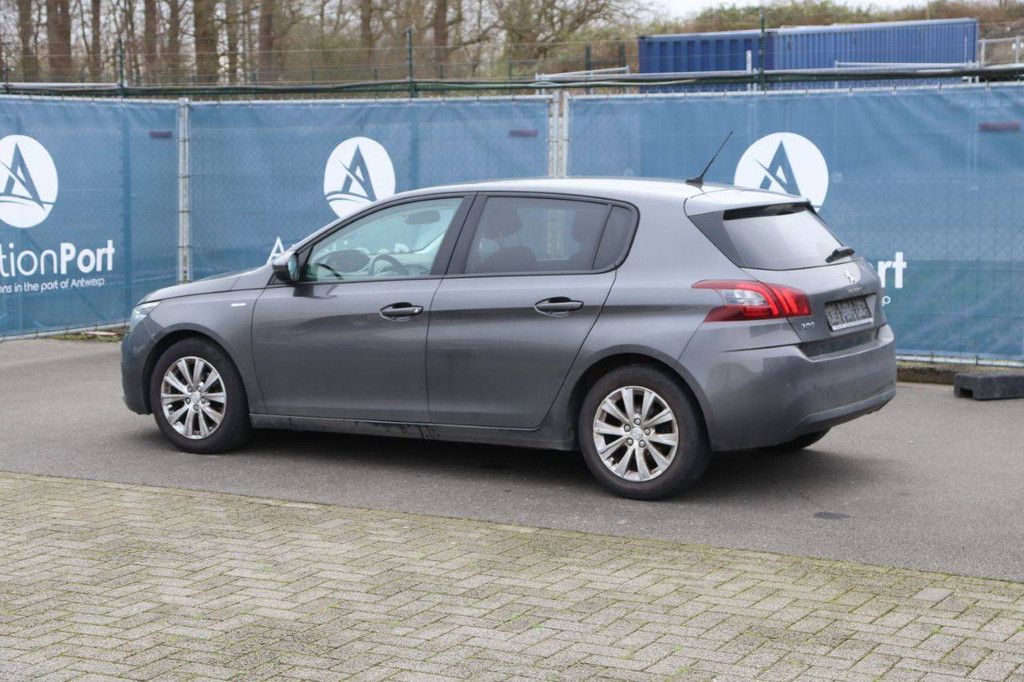 Pkw Peugeot 308 Benzin 110 PS 2019 (Marge)