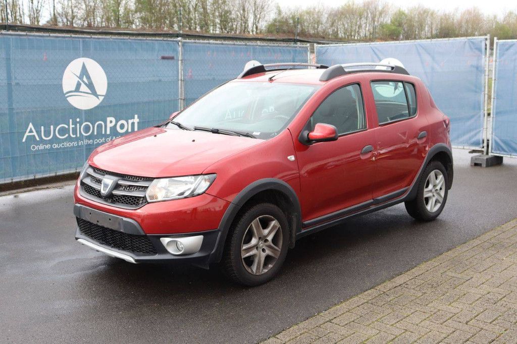 Pkw Dacia Sandero Benzin 90 PS 2013 (Margin)