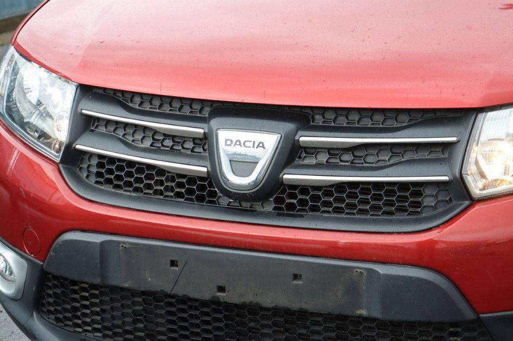 Pkw Dacia Sandero Benzin 90 PS 2013 (Margin)
