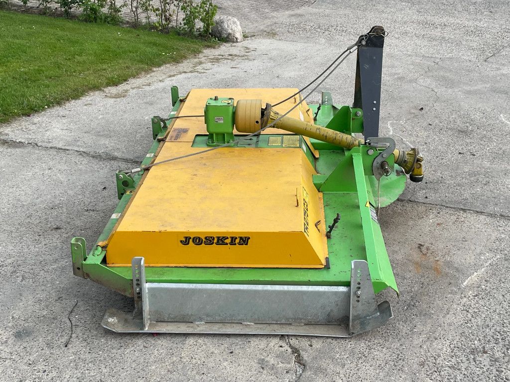 Joskin TR 275 C2 weidebloter
