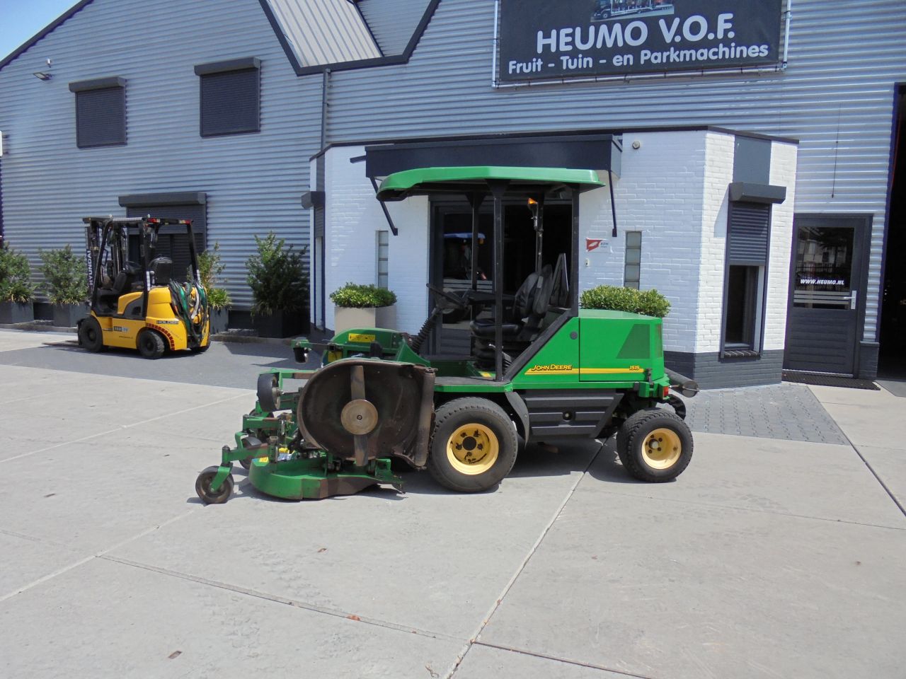 John deere 1505 met schell 5 delige cirkelmaaier