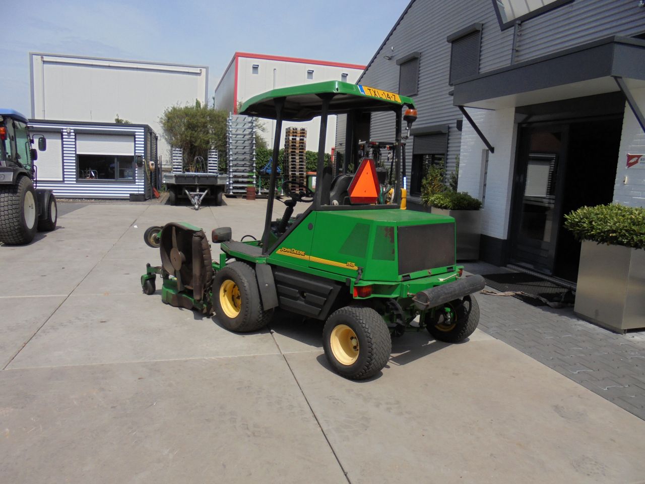 John deere 1505 met schell 5 delige cirkelmaaier