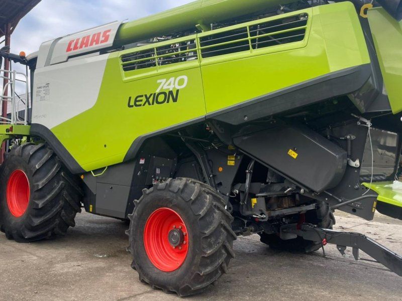 Claas Lion 740