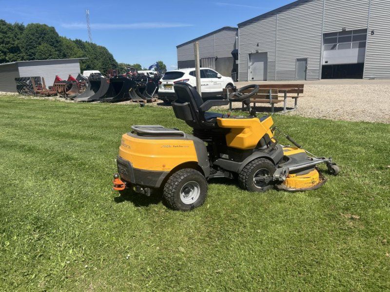 Stiga PRO PARK 740 IXO