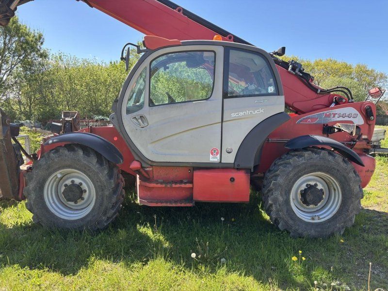 Manitou MT1440A ST3B