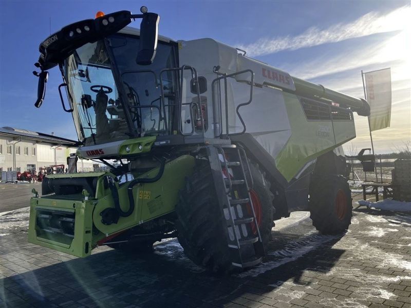 Claas LEXION 7500 VARIO 930