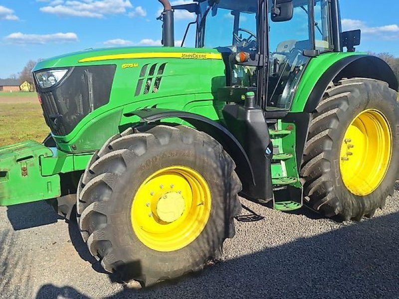 John Deere 6175M