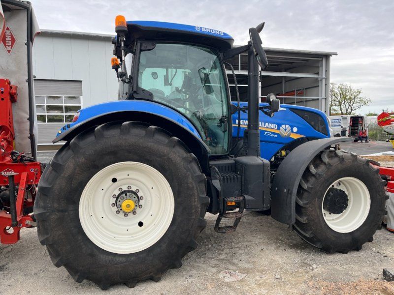 New Holland T7.245 AC AUTO COMMAND, FKH + FZW, nur 3.830 h !