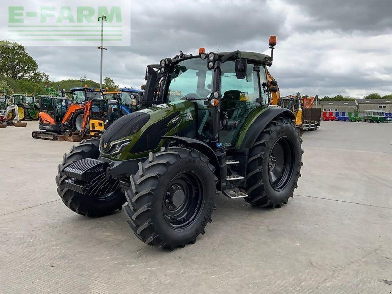 Valtra g135 active  (st26596)