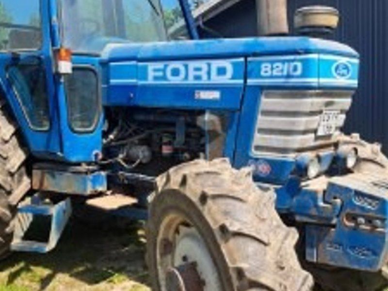 Ford 8210 4 WD