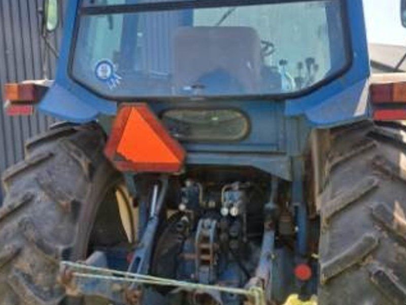 Ford 8210 4 WD