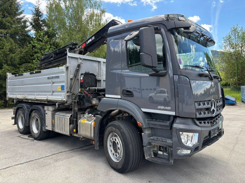 Mercedes-Benz 2846
