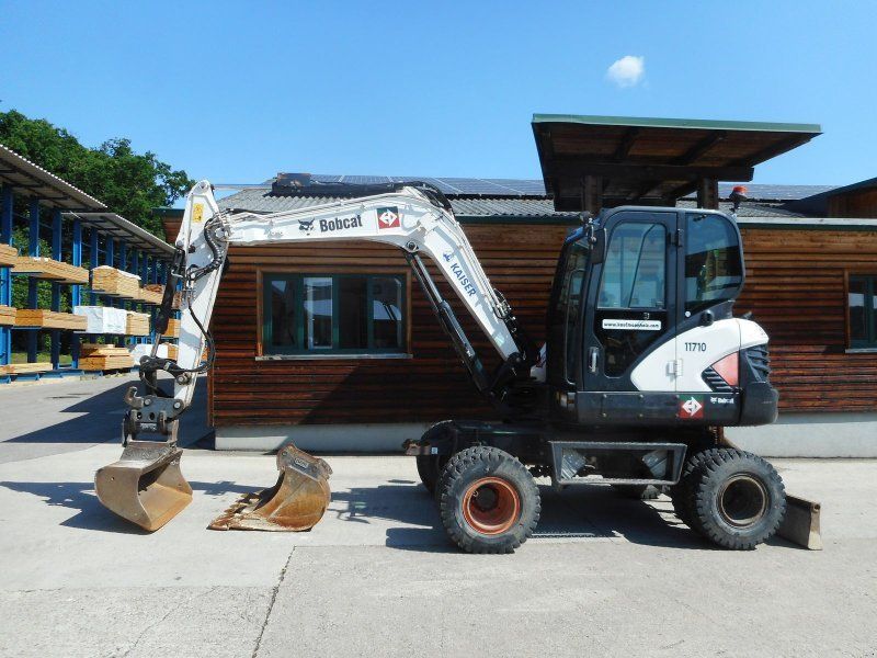 BOBCAT E57W mit POWERTILT + Straßenzul.