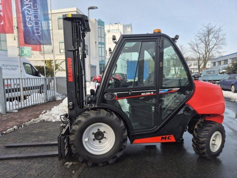 Manitou MC 25-4 ST5B S1