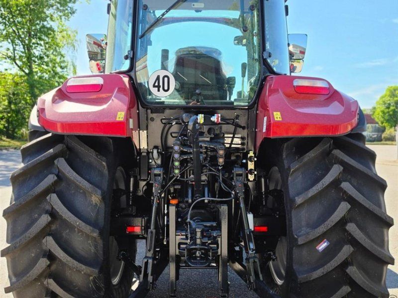 Case IH Farmall 120 M