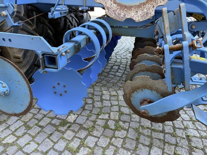 Lemken COMPACT SOLITAIR 9/300