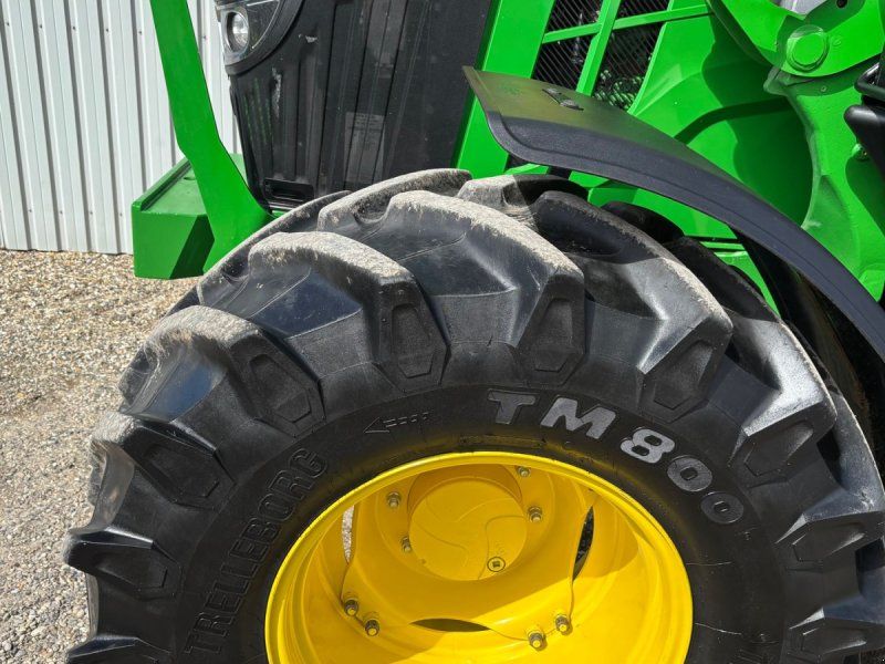 John Deere 6120M AutoPower GPS-Ready