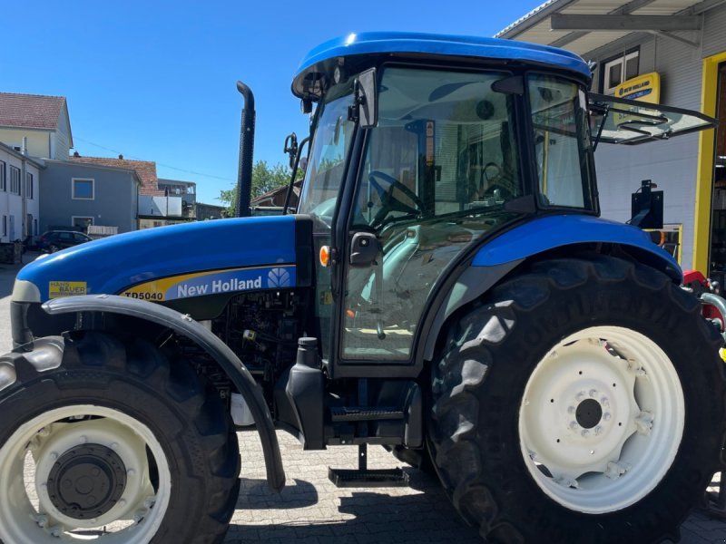 New Holland T5010