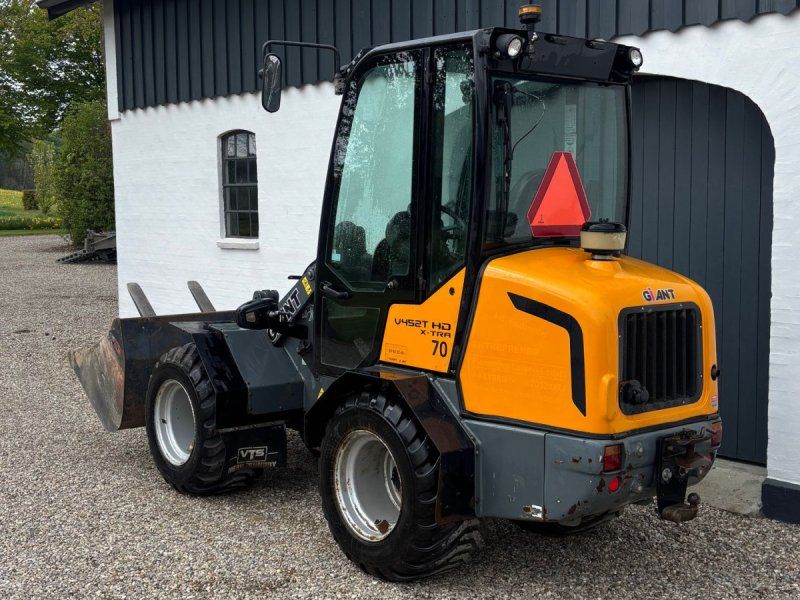 Giant V452T HD X-tra Hd