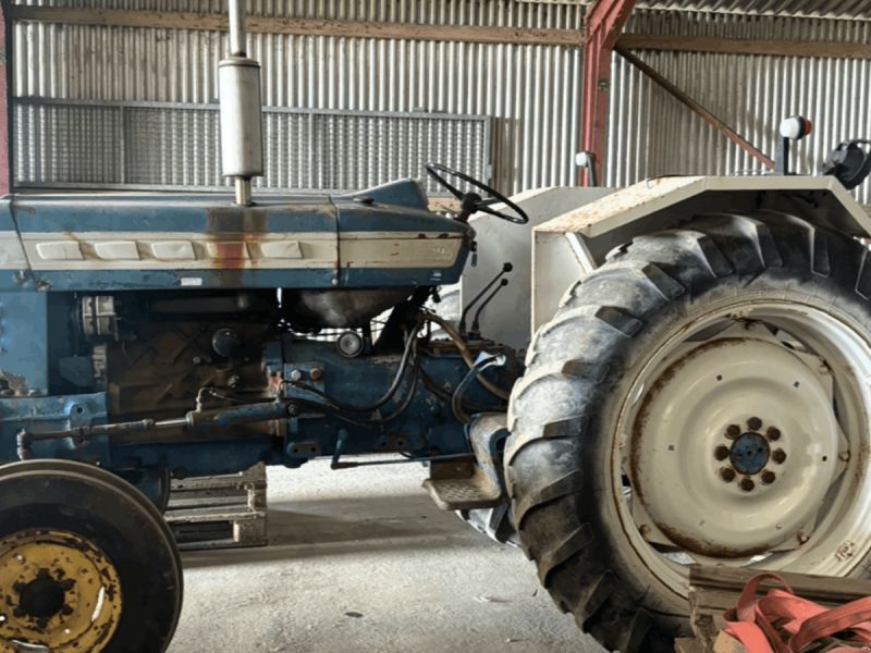 Ford 5000