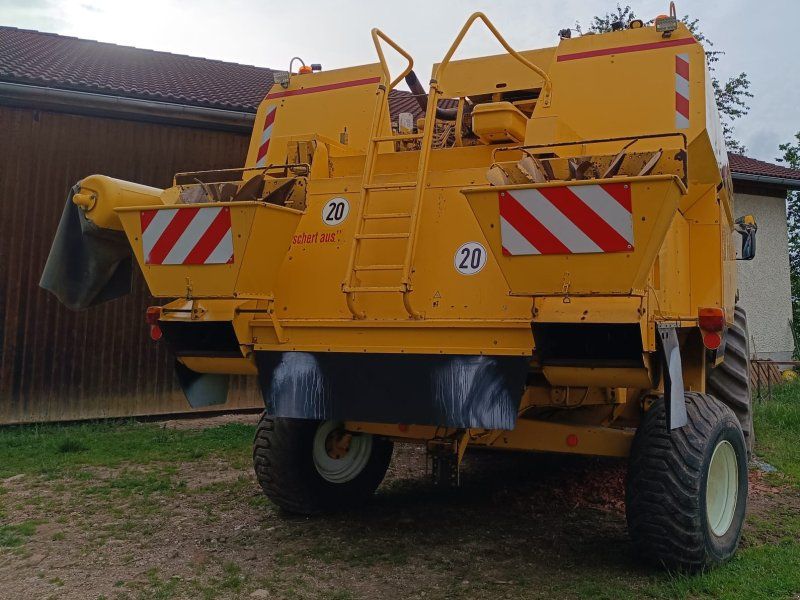 New Holland TF 78